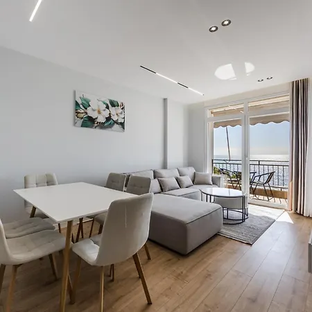 Chic Seafront By Ps * Durrës