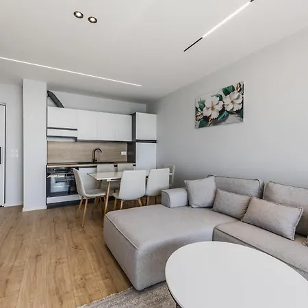 Chic Seafront By Ps Appartement *