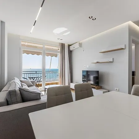 Chic Seafront By Ps Durrës