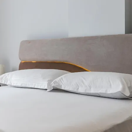 Chic Seafront By Ps Apartman