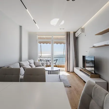 Chic Seafront By Ps Apartman Durrës