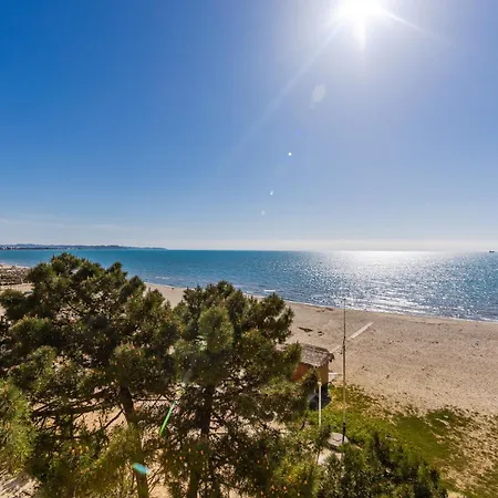 Chic Seafront By Ps Durrës